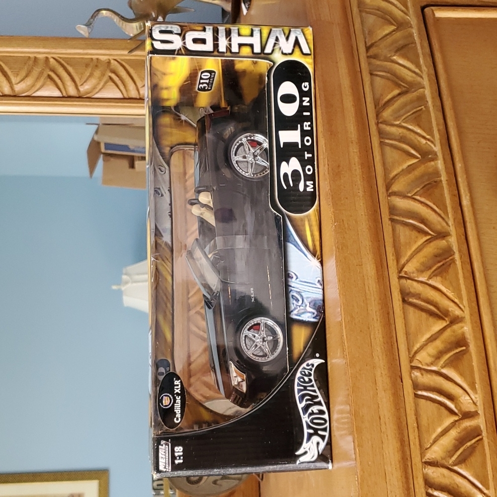 HOT WHEELS Cadillac XLR